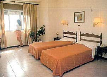 Al-Mar Hotel Algeciras Szoba fotó
